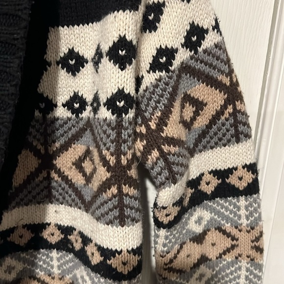 Women’s sweater - Picture 2 of 7